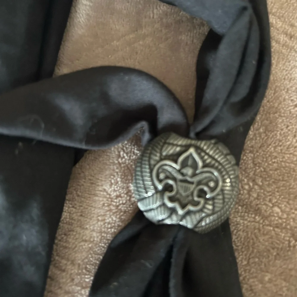 BSA neckerchief and clasp🖤❤️